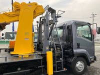 いすゞフォワード穴掘建柱車中型（4t）[写真05]