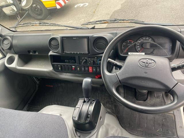 トヨタトヨエースパネルバン小型（2t・3t）[写真16]