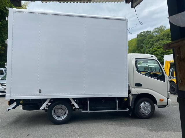トヨタトヨエースパネルバン小型（2t・3t）[写真07]