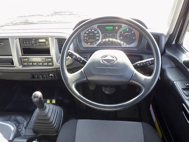 日野レンジャーダンプ中型（4t）[写真16]