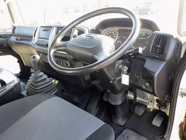 日野レンジャーダンプ中型（4t）[写真25]