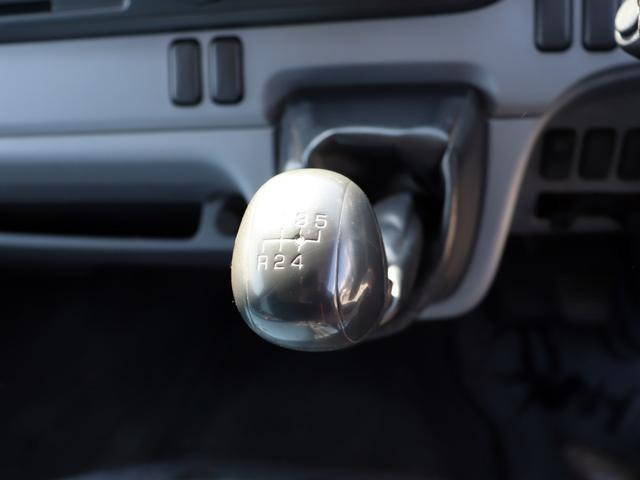 三菱ふそうキャンターダブルキャブ（Wキャブ）小型（2t・3t）[写真09]