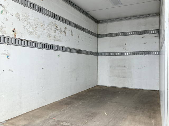 日産アトラスアルミバン小型（2t・3t）[写真10]