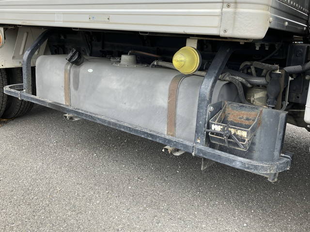 日産アトラスアルミバン小型（2t・3t）[写真18]