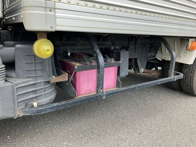 日産アトラスアルミバン小型（2t・3t）[写真19]