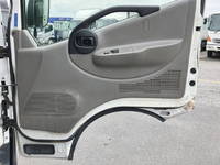 日産アトラスアルミバン小型（2t・3t）[写真28]