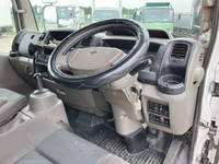 日産アトラスアルミバン小型（2t・3t）[写真32]