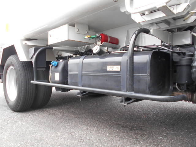 三菱ふそうキャンターパッカー車（塵芥車）小型（2t・3t）[写真19]