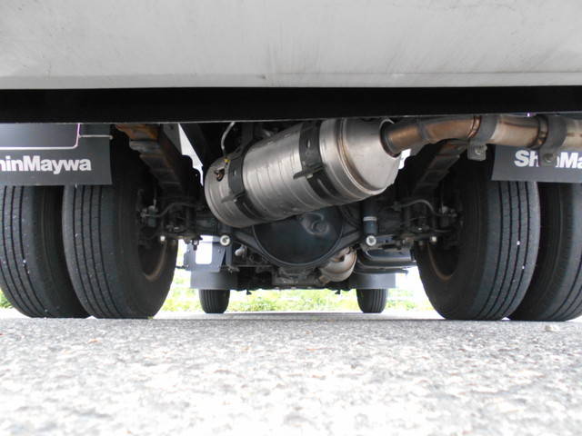 三菱ふそうキャンターパッカー車（塵芥車）小型（2t・3t）[写真21]