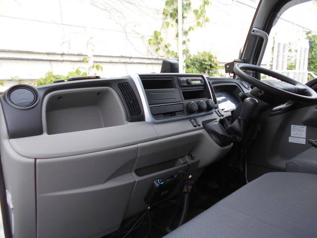 三菱ふそうキャンターパッカー車（塵芥車）小型（2t・3t）[写真26]