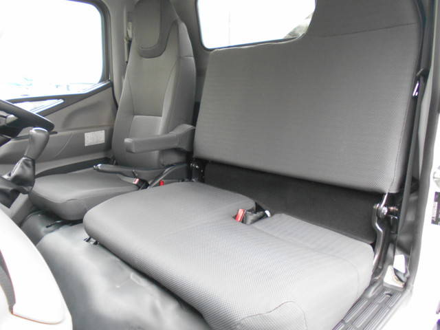 三菱ふそうキャンターパッカー車（塵芥車）小型（2t・3t）[写真27]