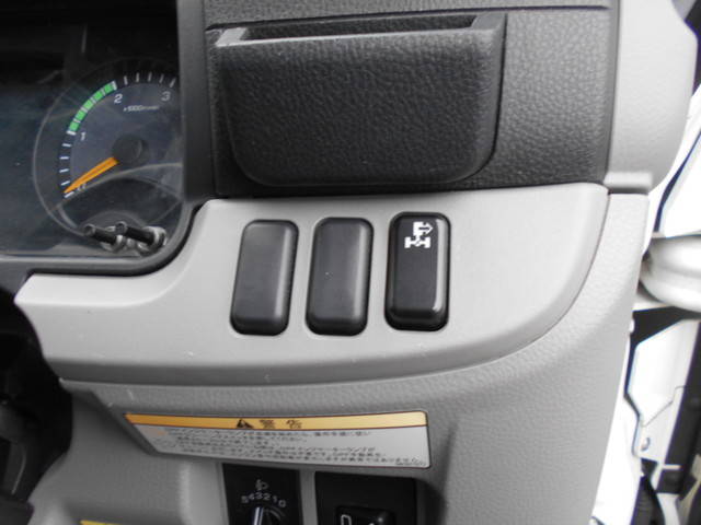 三菱ふそうキャンターパッカー車（塵芥車）小型（2t・3t）[写真33]