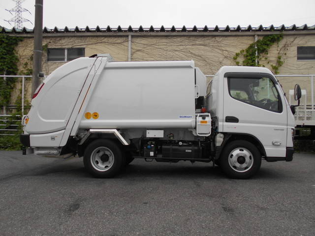 三菱ふそうキャンターパッカー車（塵芥車）小型（2t・3t）[写真07]
