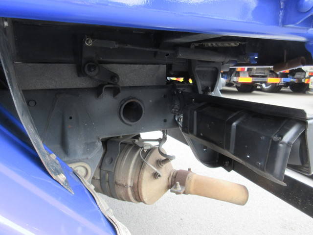 三菱ふそうキャンターダンプ小型（2t・3t）[写真14]