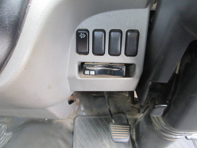 三菱ふそうキャンターダンプ小型（2t・3t）[写真18]