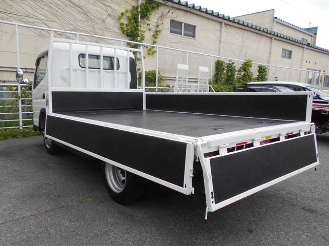 日産アトラス平ボディ小型（2t・3t）[写真11]