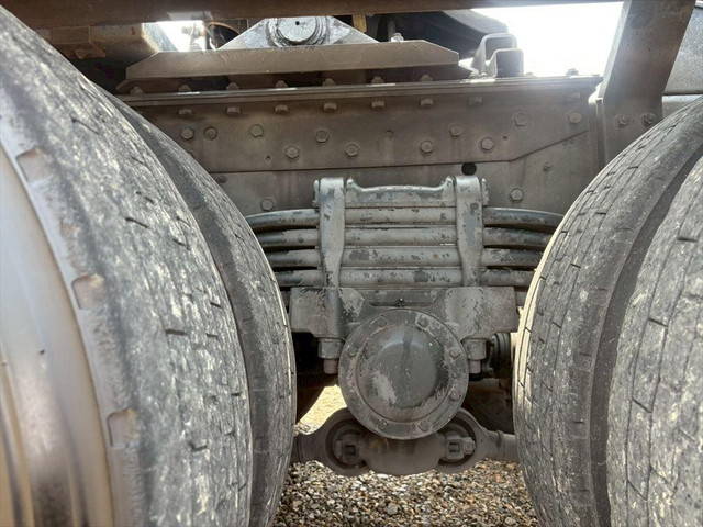 三菱ふそうスーパーグレートトレーラーヘッド（トラクターヘッド）大型（10t）[写真15]