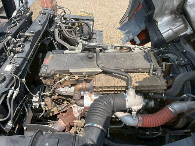 三菱ふそうスーパーグレートトレーラーヘッド（トラクターヘッド）大型（10t）[写真17]