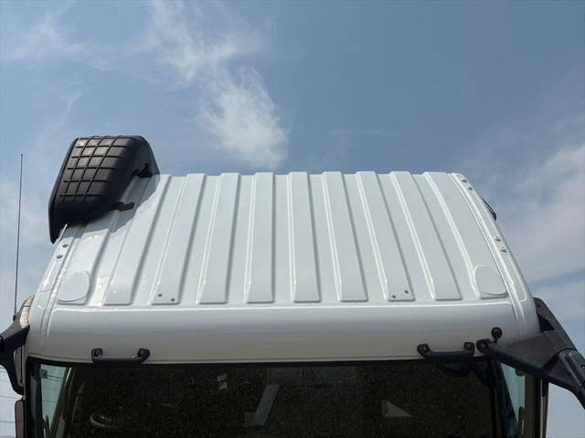 三菱ふそうスーパーグレートトレーラーヘッド（トラクターヘッド）大型（10t）[写真18]