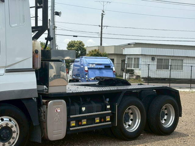 三菱ふそうスーパーグレートトレーラーヘッド（トラクターヘッド）大型（10t）[写真06]