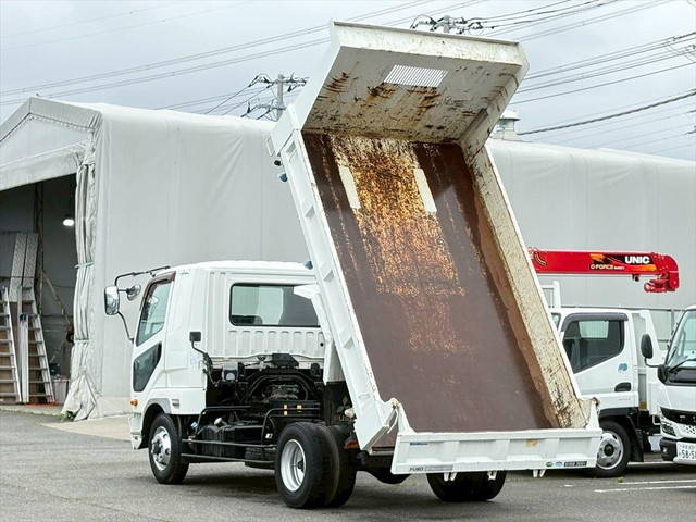 三菱ふそうファイターダンプ中型（4t）[写真10]