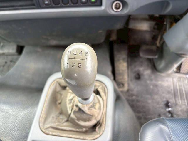 三菱ふそうファイターダンプ中型（4t）[写真19]