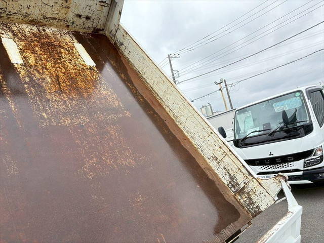 三菱ふそうファイターダンプ中型（4t）[写真09]
