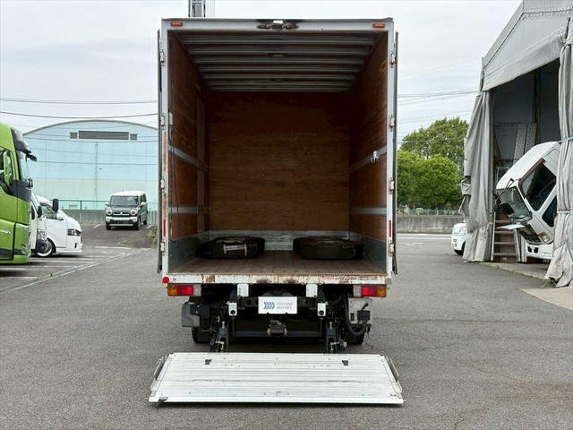 日野デュトロアルミバン小型（2t・3t）[写真11]