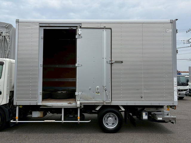 日野デュトロアルミバン小型（2t・3t）[写真13]