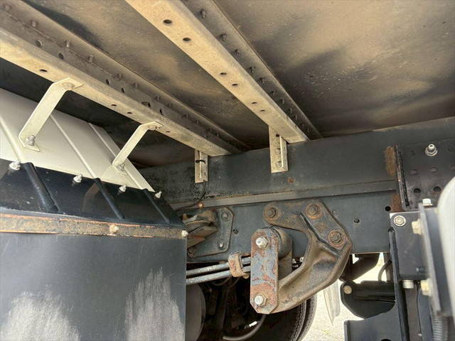 日野デュトロアルミバン小型（2t・3t）[写真15]