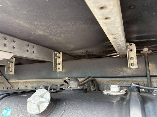 日野デュトロアルミバン小型（2t・3t）[写真16]