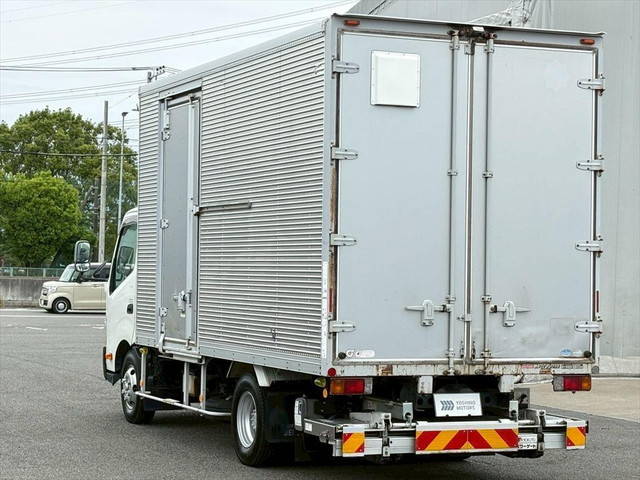 日野デュトロアルミバン小型（2t・3t）[写真03]