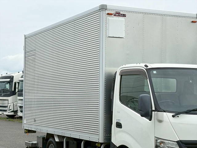 日野デュトロアルミバン小型（2t・3t）[写真05]