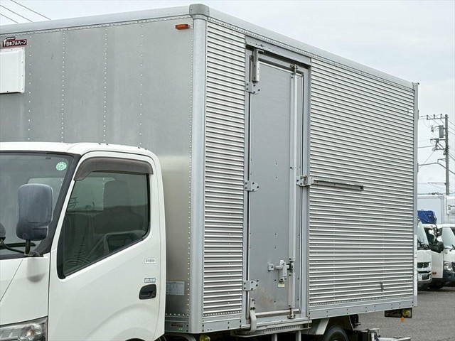 日野デュトロアルミバン小型（2t・3t）[写真06]