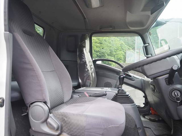 いすゞフォワードクレーン4段中型（4t）[写真33]