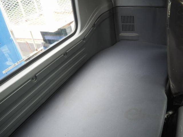 いすゞフォワードクレーン4段中型（4t）[写真34]