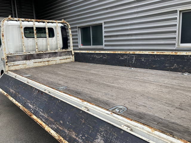 トヨタダイナ平ボディ小型（2t・3t）[写真04]