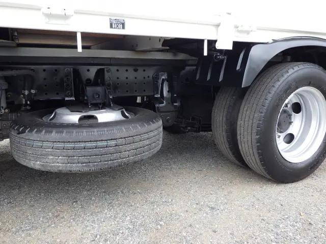 トヨタトヨエース平ボディ小型（2t・3t）[写真23]