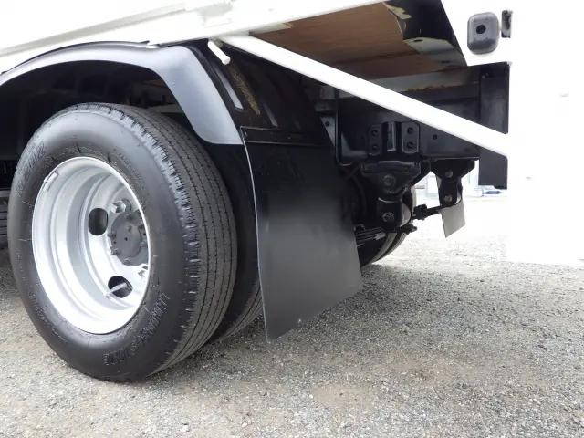 トヨタトヨエース平ボディ小型（2t・3t）[写真24]