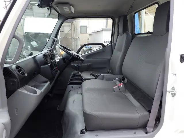 トヨタトヨエース平ボディ小型（2t・3t）[写真29]