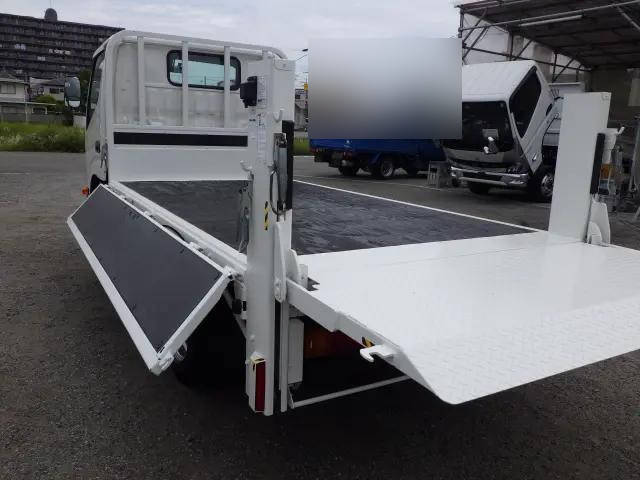 トヨタトヨエース平ボディ小型（2t・3t）[写真07]