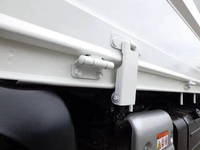 トヨタトヨエース平ボディ小型（2t・3t）[写真10]