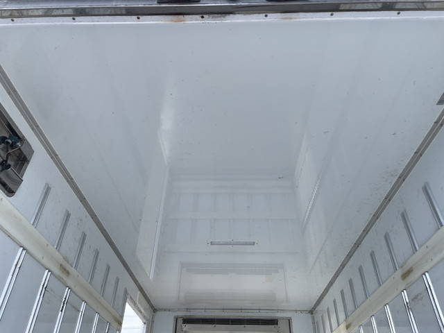 いすゞエルフ冷凍車（冷蔵車）小型（2t・3t）[写真13]