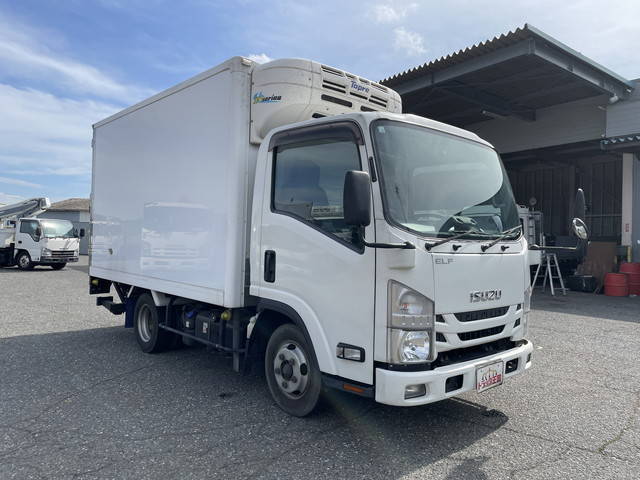 いすゞエルフ冷凍車（冷蔵車）小型（2t・3t）[写真02]