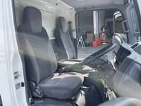 いすゞエルフ冷凍車（冷蔵車）小型（2t・3t）[写真33]