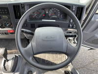 いすゞエルフ冷凍車（冷蔵車）小型（2t・3t）[写真38]