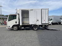 いすゞエルフ冷凍車（冷蔵車）小型（2t・3t）[写真05]