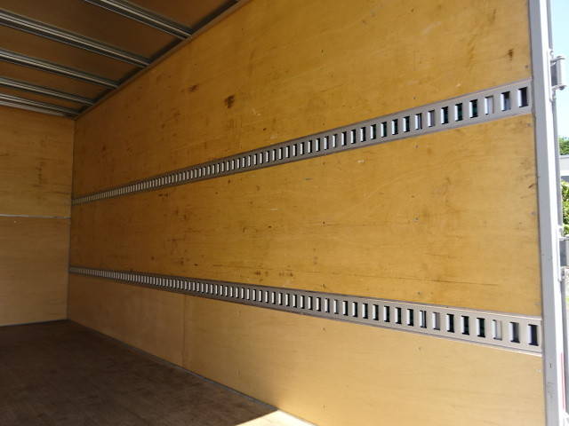 いすゞエルフアルミバン小型（2t・3t）[写真15]