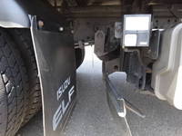 いすゞエルフアルミバン小型（2t・3t）[写真23]