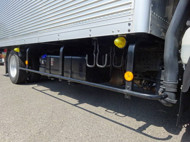 いすゞエルフアルミバン小型（2t・3t）[写真25]